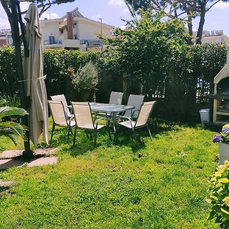 Luxury Apartment Magnolia Terrace Fregenae Exterior foto